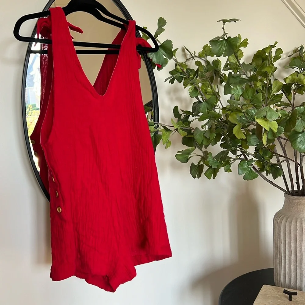Red romper - Picture 1 of 4